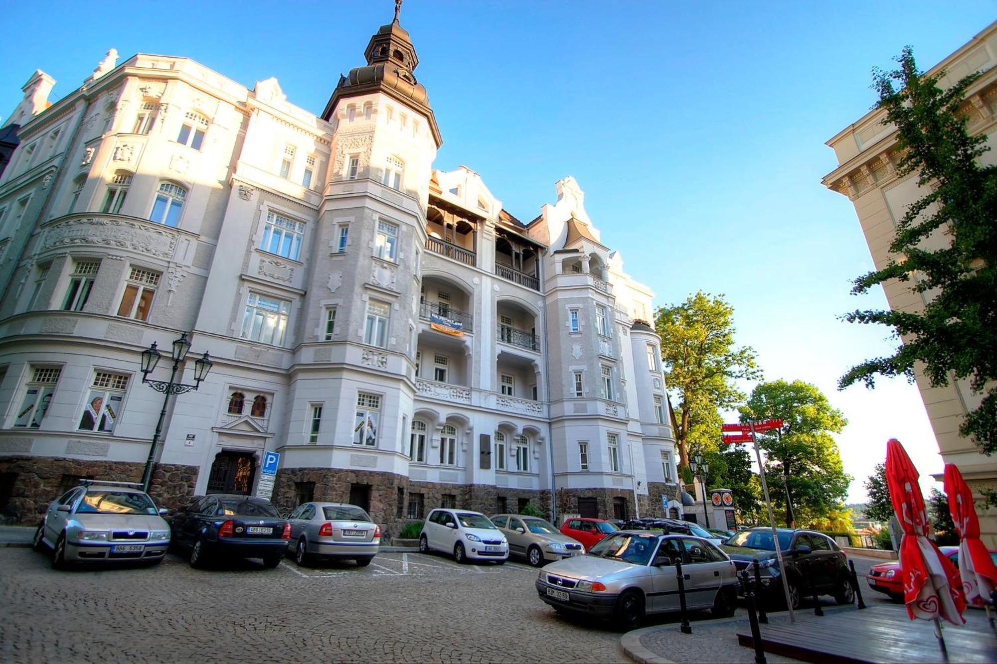 Bishop Apartments Brno Bagian luar foto